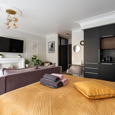 Golden Prince Apartment, So Close To Rynek! Free Parking Included. Wroclaw Dış mekan fotoğraf