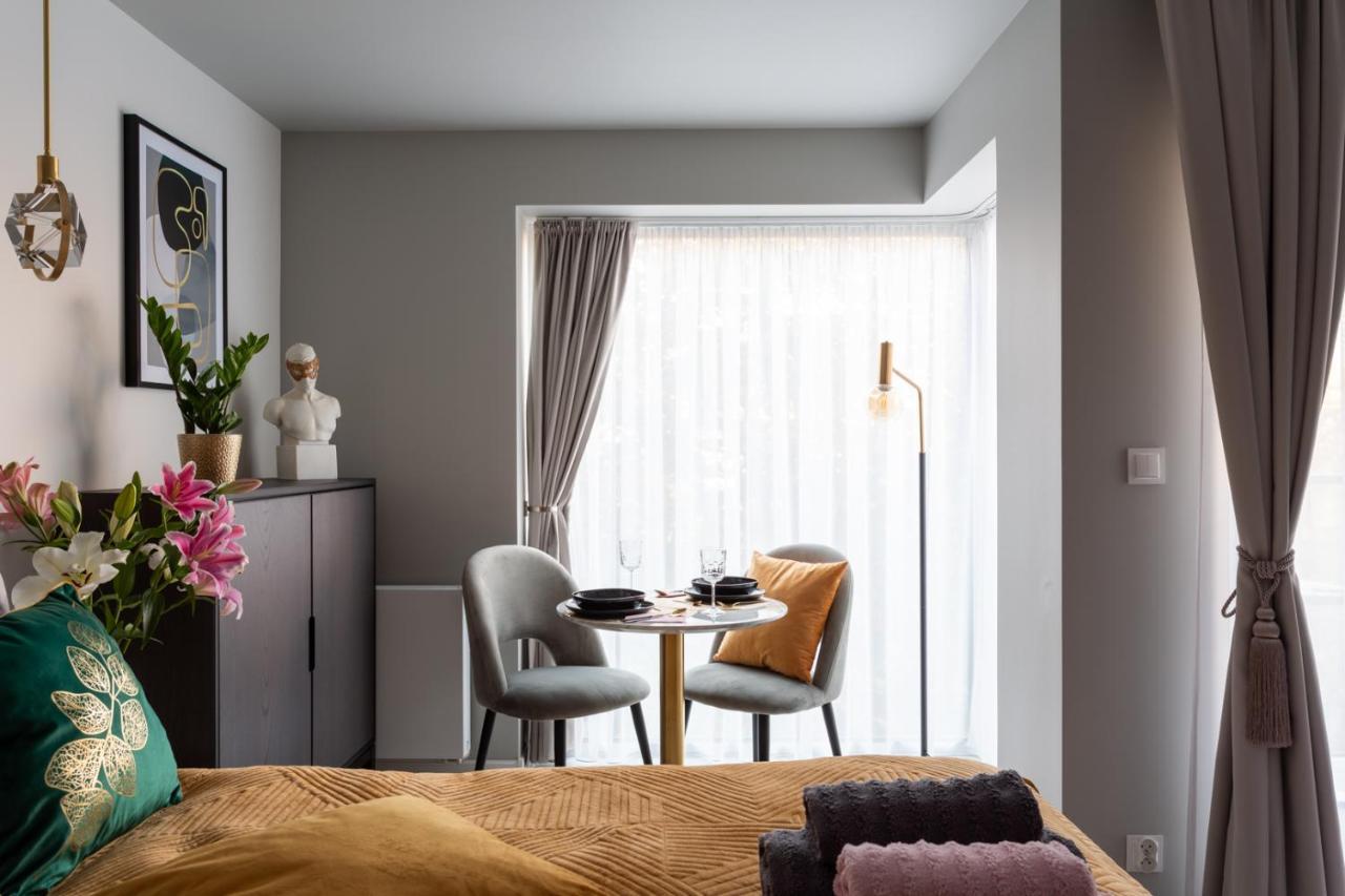 Golden Prince Apartment, So Close To Rynek! Free Parking Included. Wroclaw Dış mekan fotoğraf