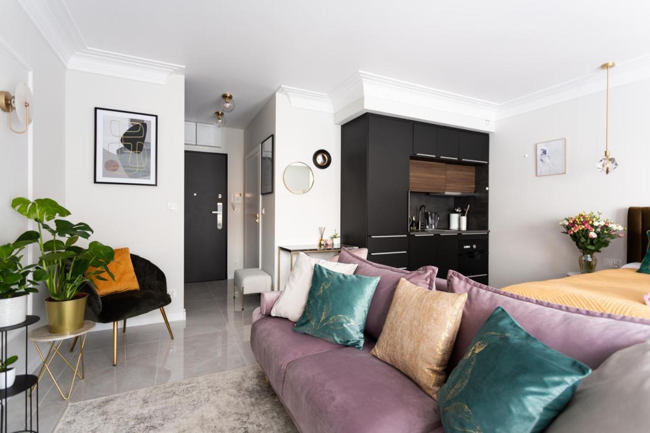 Golden Prince Apartment, So Close To Rynek! Free Parking Included. Wroclaw Dış mekan fotoğraf